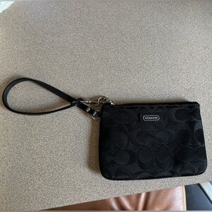 Coach Signature Black Wristlet